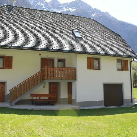 Apartma Ana * Bavsica