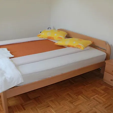 Apartma Ana * Bavsica